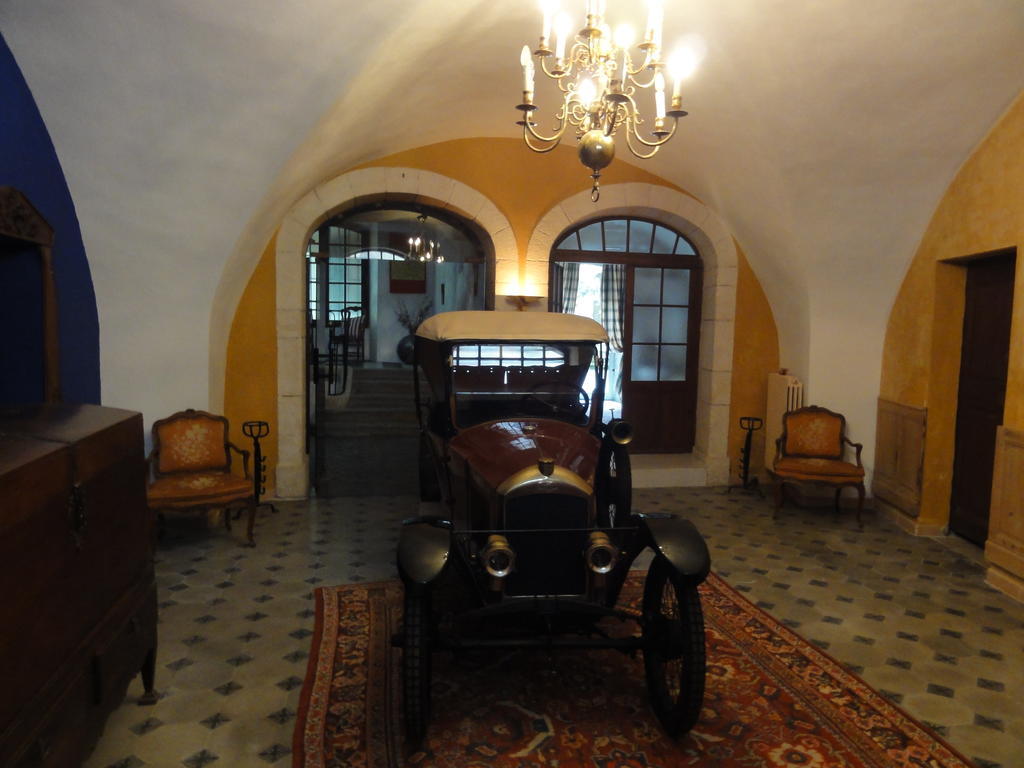 Hotel Cote Cour Chambres D'Hotes Бур-Сент-Андеоль Экстерьер фото