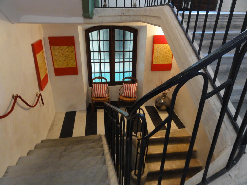 Hotel Cote Cour Chambres D'Hotes Бур-Сент-Андеоль Экстерьер фото